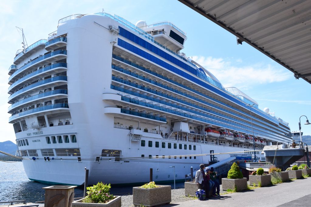 what it's really like on an Alaskan Cruise, tips, excursions, everything you need to know