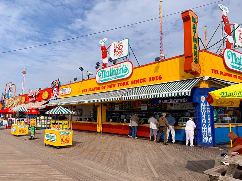 nathan's hot dog stand, new york city, coney island