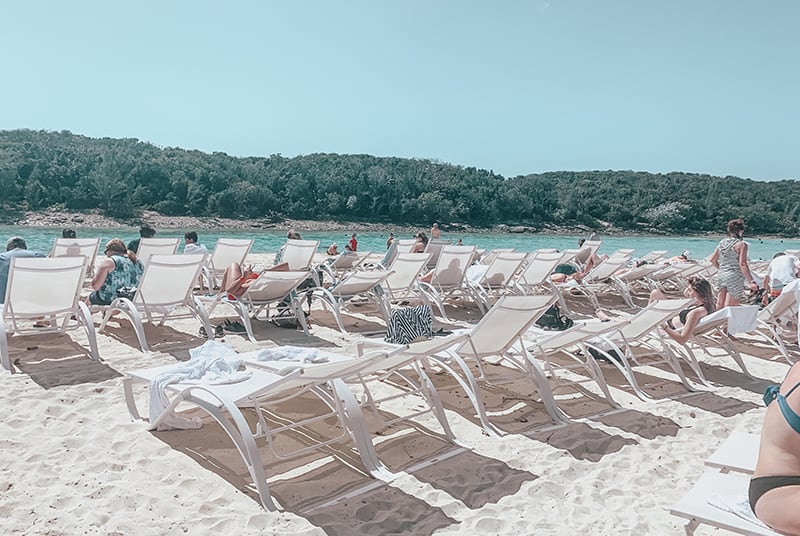 Crowded lounge chairs 