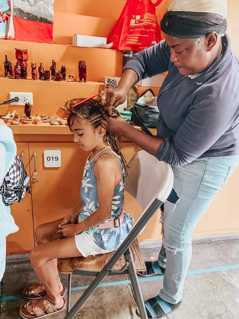 Hair braiding in Nassau